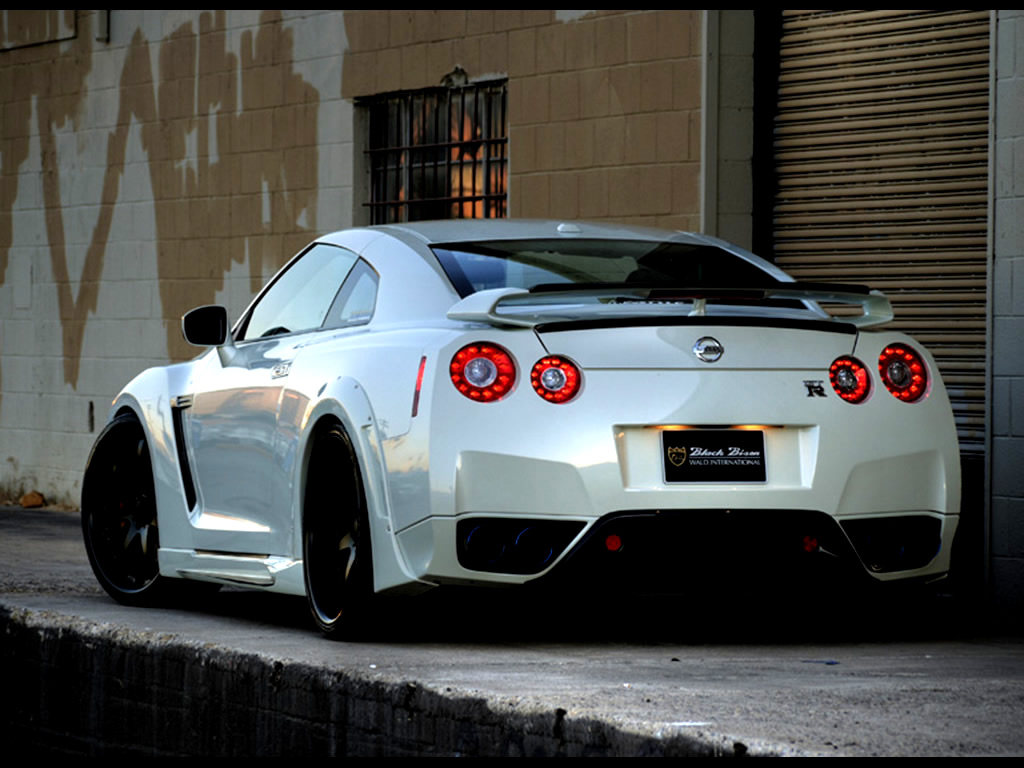 Nissan Skyline R35