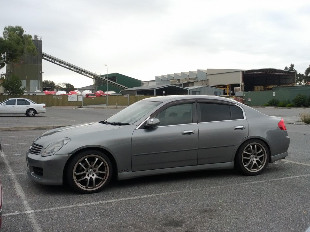Nissan Skyline Sedan