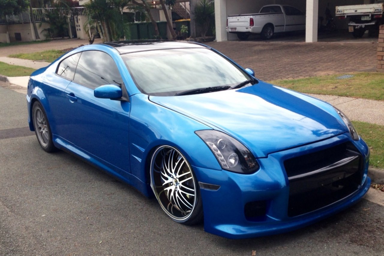 Nissan Skyline V35 350gt