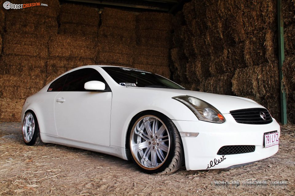 Nissan Skyline V35 Modified