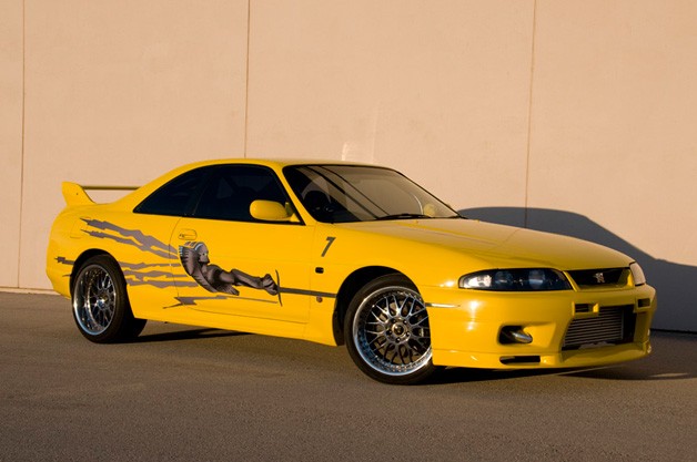 Nissan Skyline Yellow