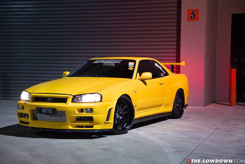 Nissan Skyline Yellow