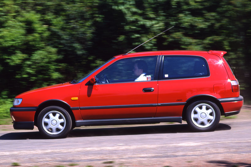 Nissan Sunny 1.6 16v