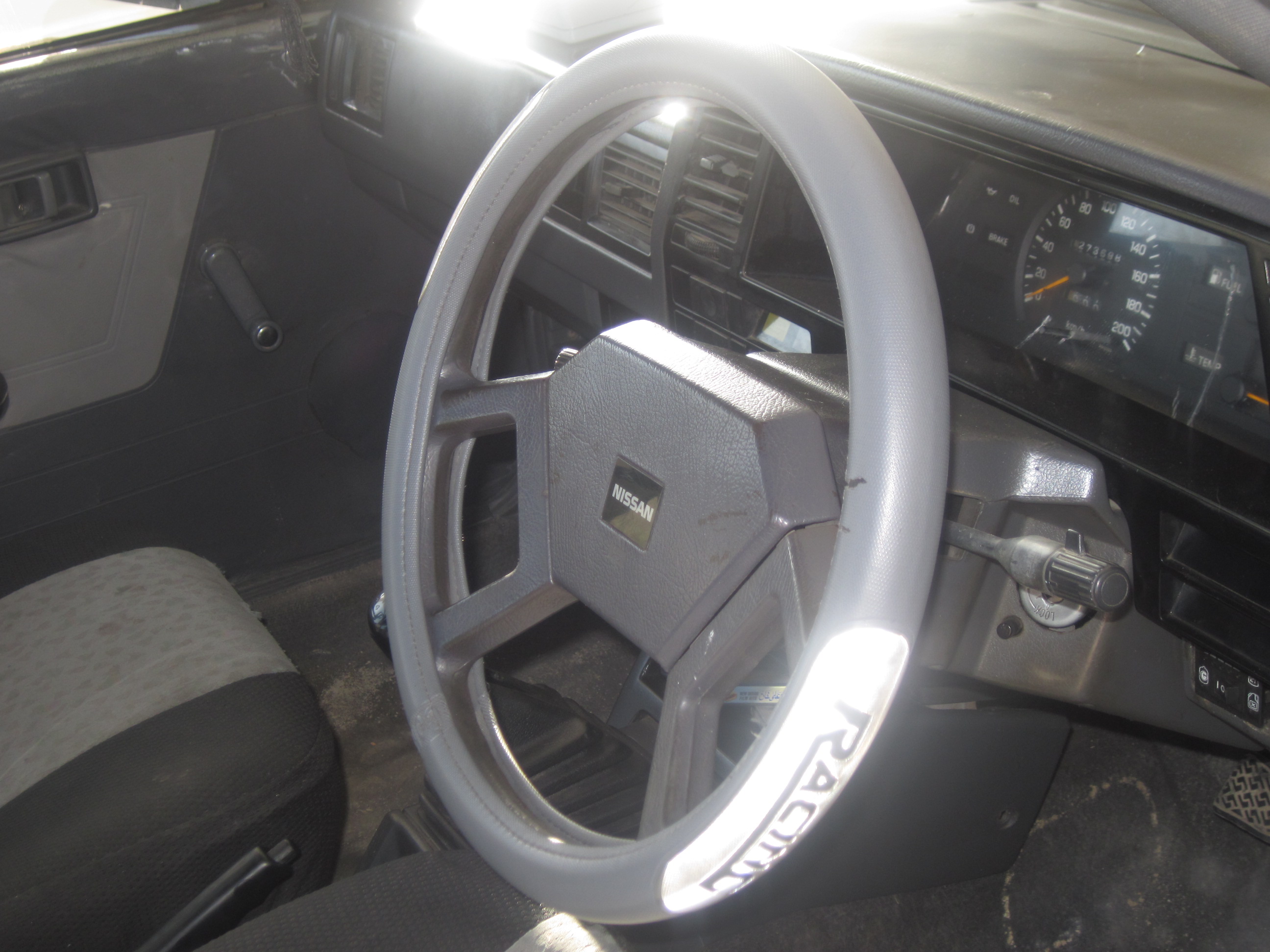 Nissan Sunny 1987