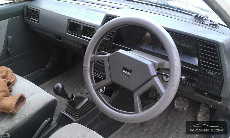 Nissan Sunny 1987