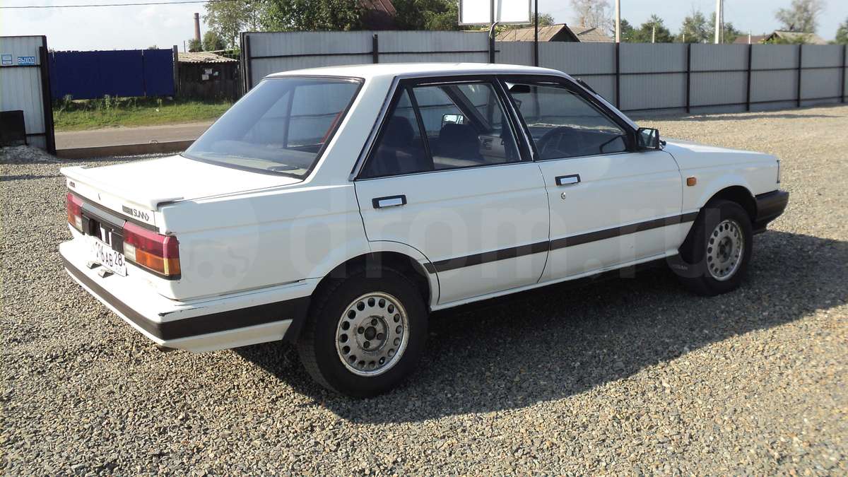 Nissan Sunny 1990