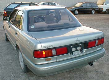 Nissan Sunny 1992