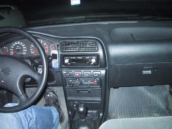 Nissan Sunny 1993