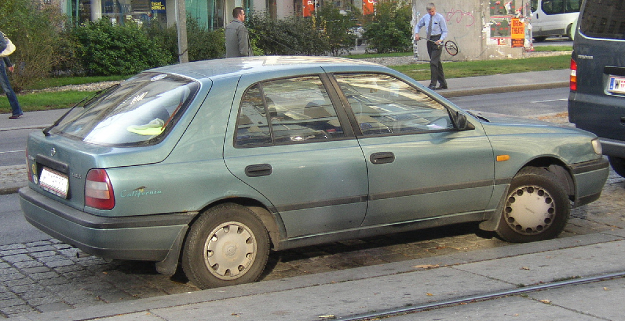Nissan Sunny 1995