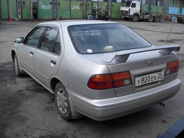 Nissan Sunny 1996