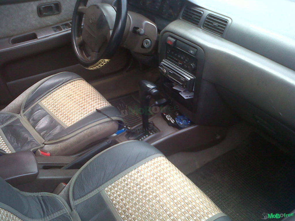 Nissan Sunny 1999