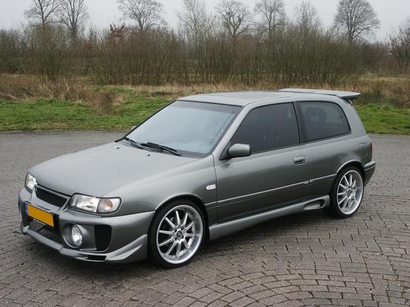 Nissan Sunny 2.0