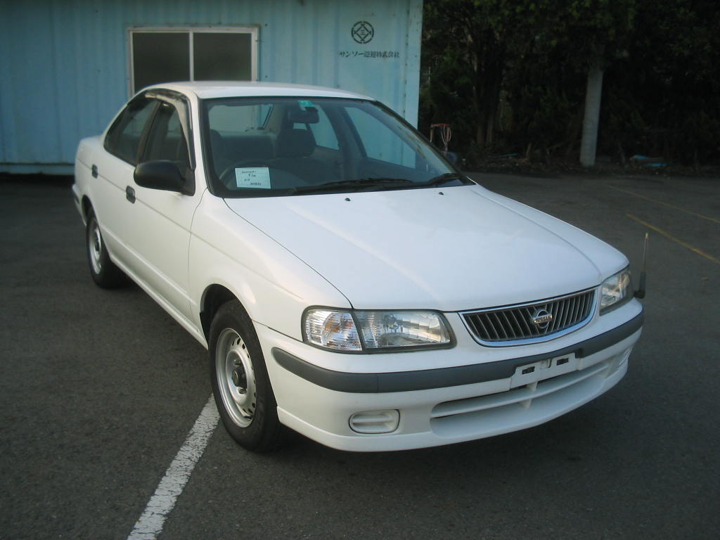 Nissan Sunny 2000