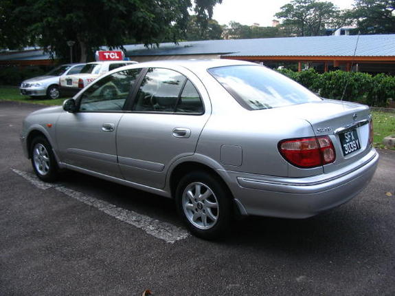 Nissan Sunny 2001