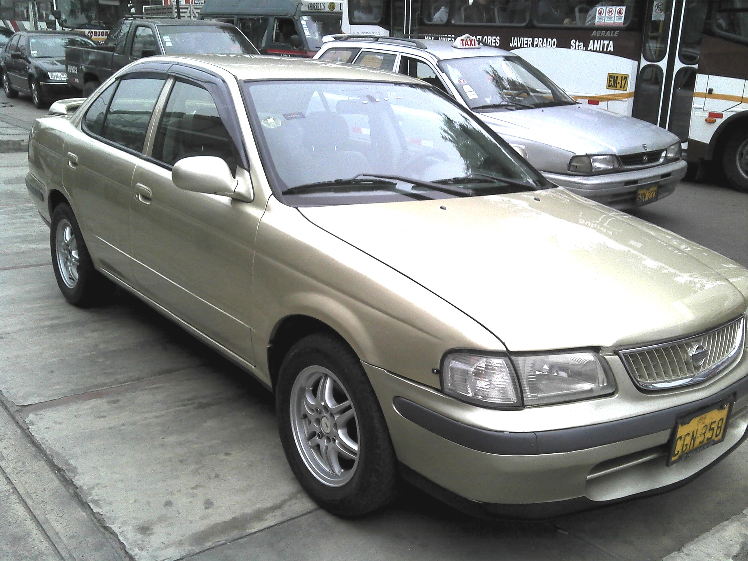 Nissan Sunny 2001