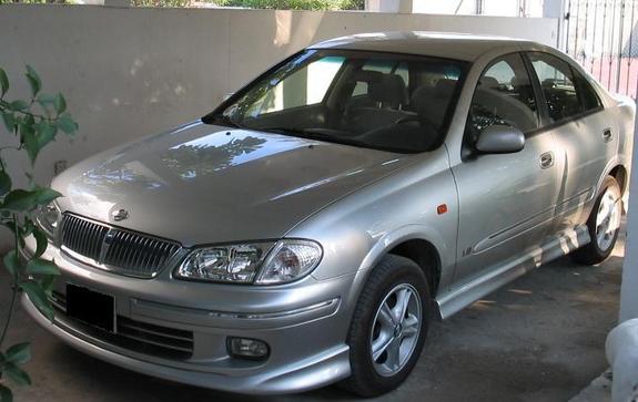 Nissan Sunny 2002