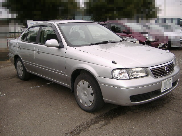 Nissan Sunny 2002