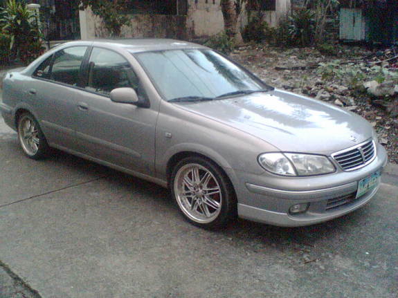 Nissan Sunny 2003