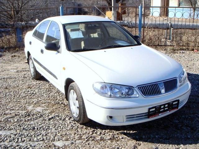 Nissan Sunny 2004