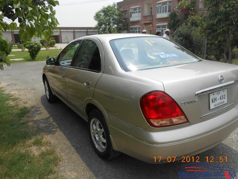 Nissan Sunny 2006