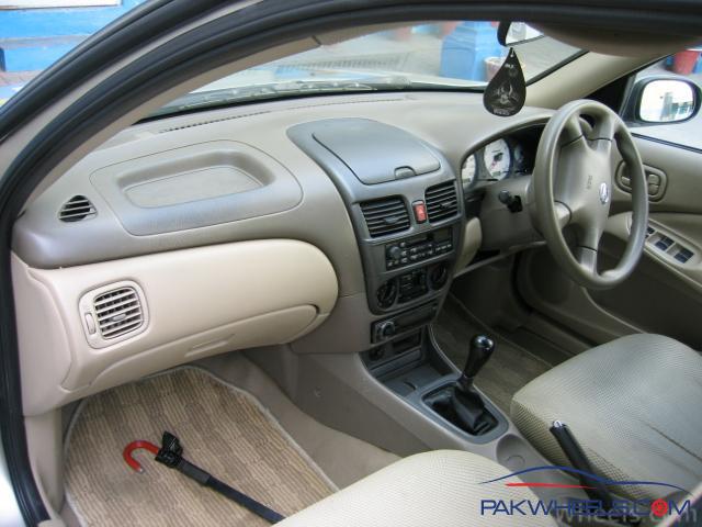Nissan Sunny 2006