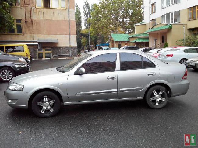 Nissan Sunny 2008