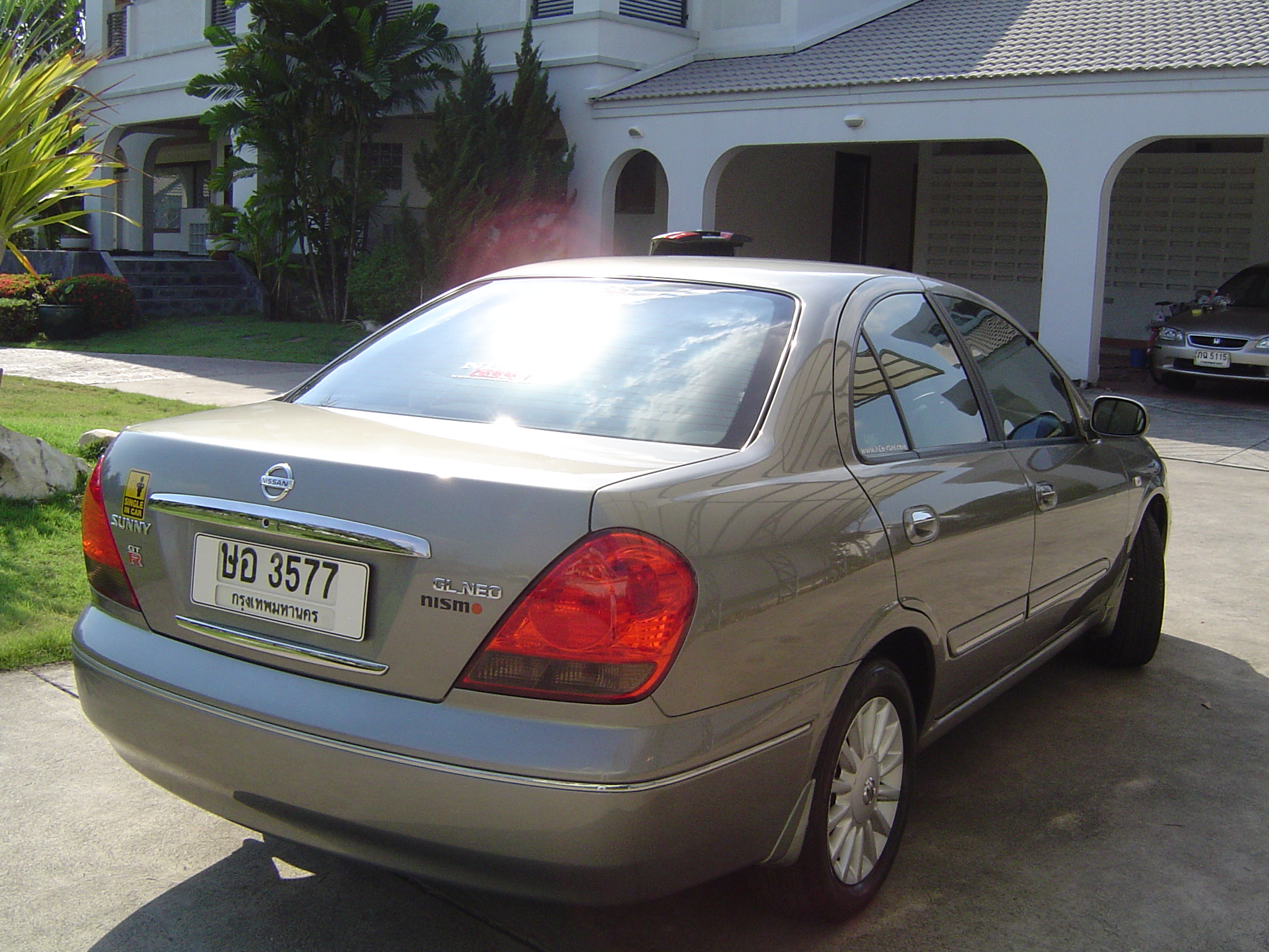 Nissan Sunny 2009