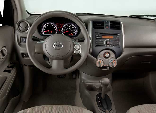 Nissan Sunny 2013