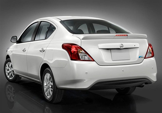 Nissan Sunny 2016