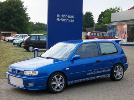 Nissan Sunny 4wd