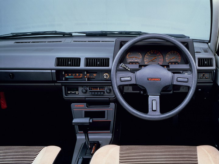 Nissan Sunny B11