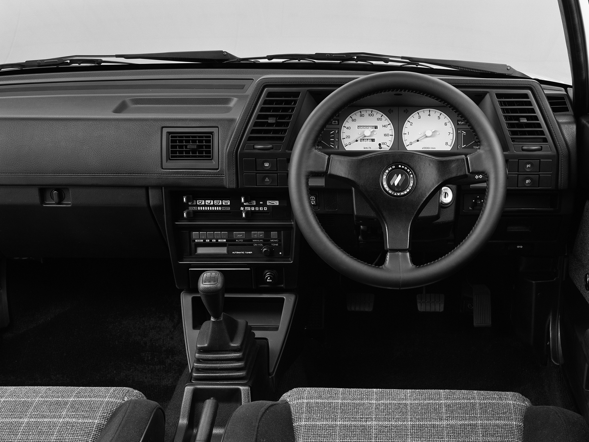 Nissan Sunny B12