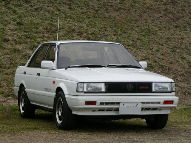 Nissan Sunny B12