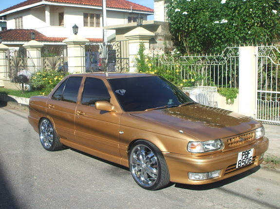 Nissan Sunny B13