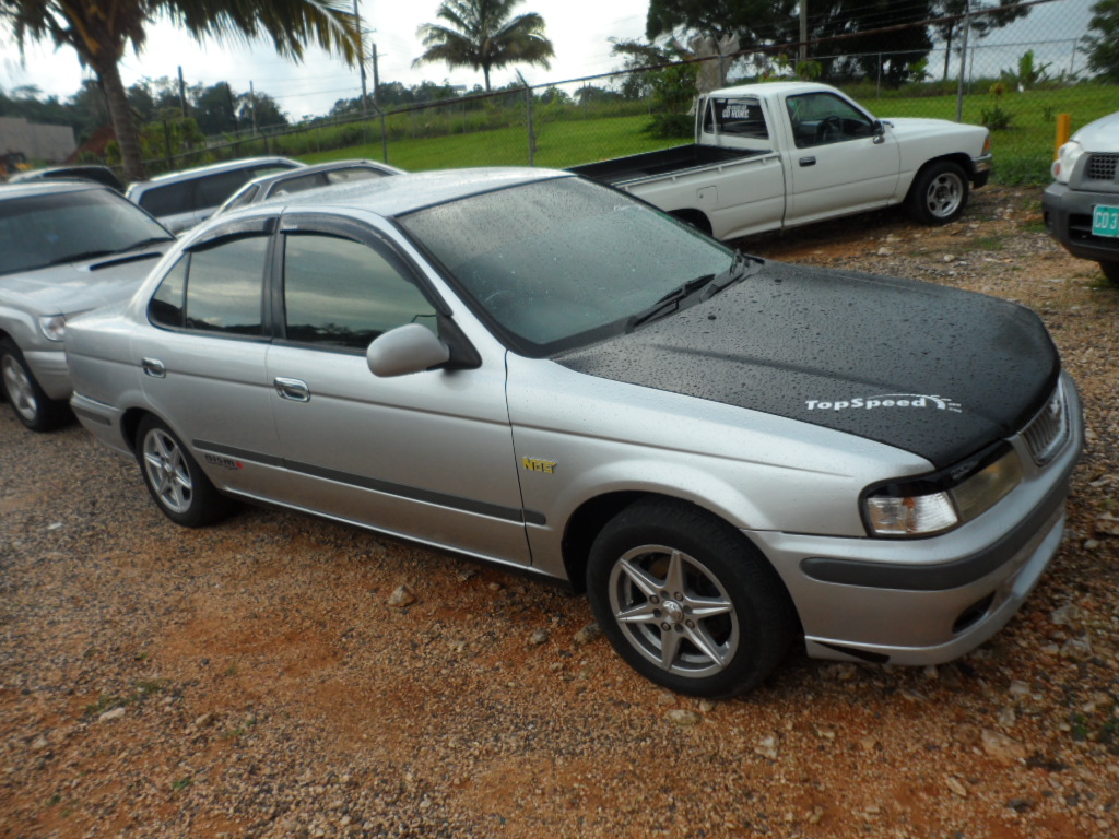 Nissan Sunny B15