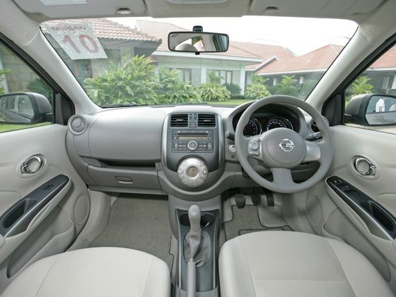Nissan Sunny Car