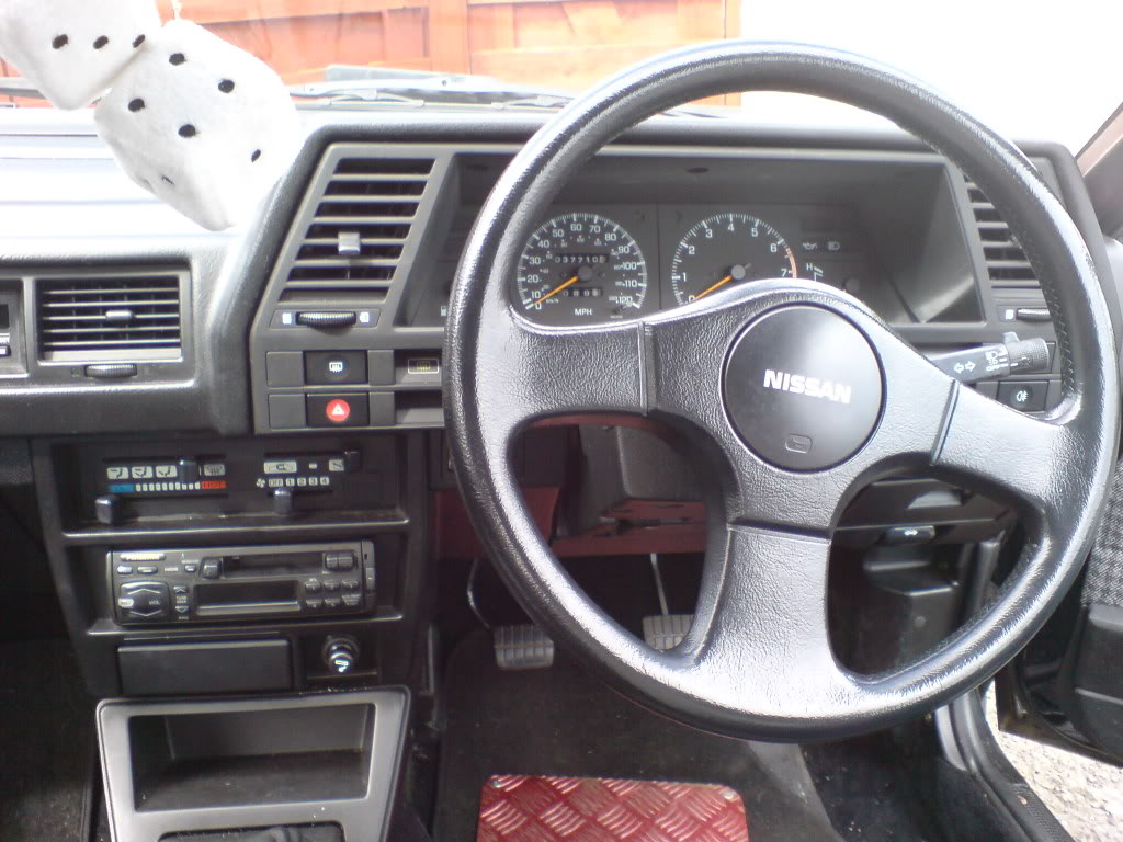 Nissan Sunny Coupe
