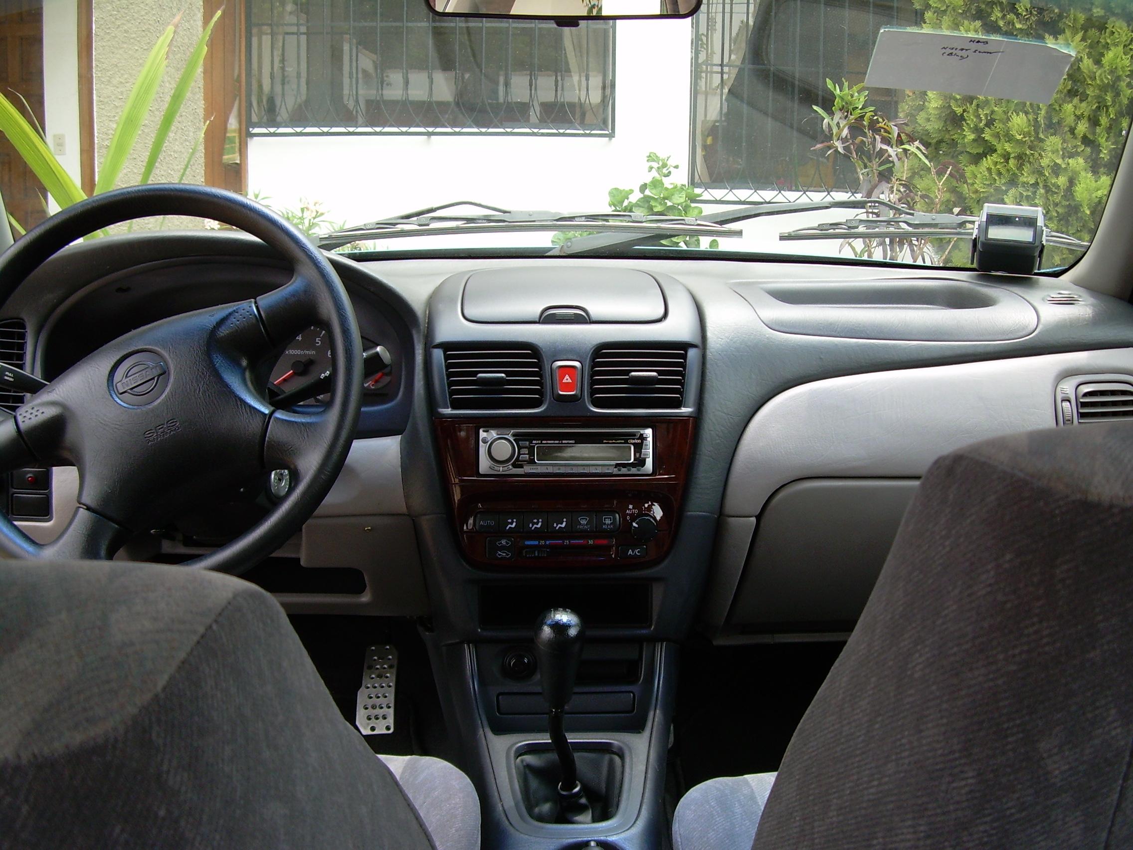 Nissan Sunny Ex Saloon 2001