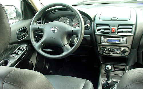 Nissan Sunny Ex Saloon 2003
