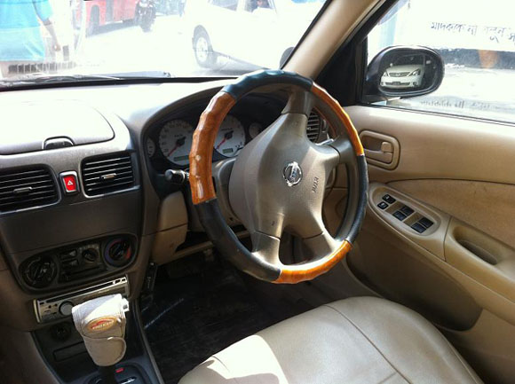 Nissan Sunny Ex Saloon 2003