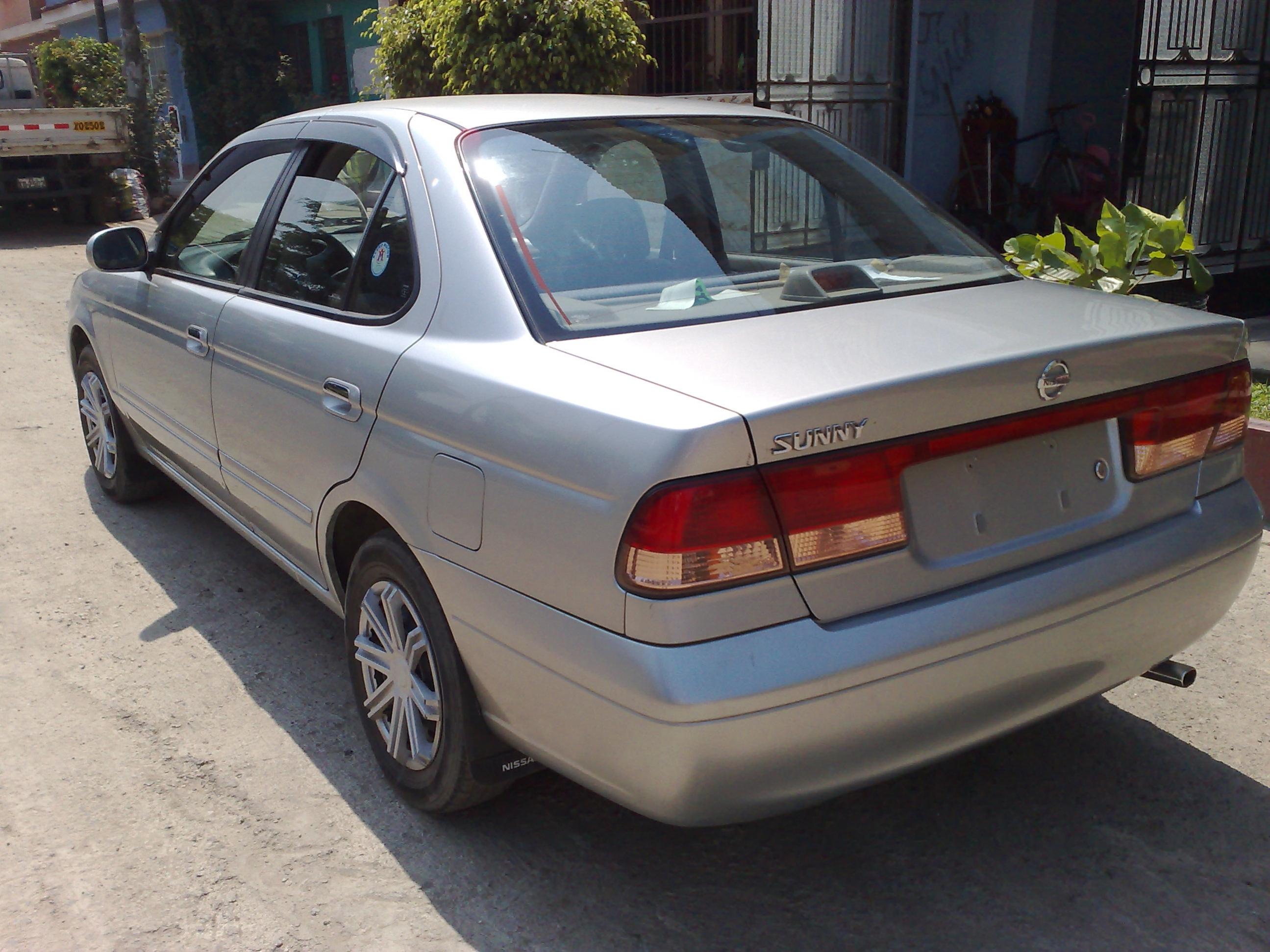 Nissan Sunny Ex Saloon 2003