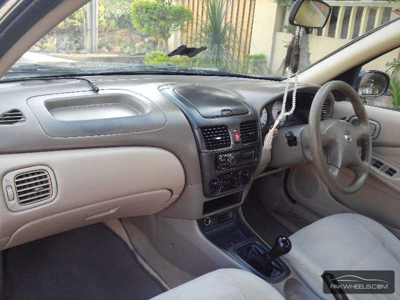 Nissan Sunny Ex Saloon 2005