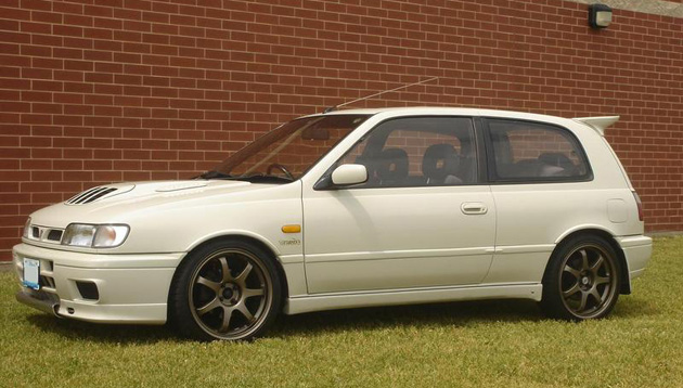 Nissan Sunny Gtir