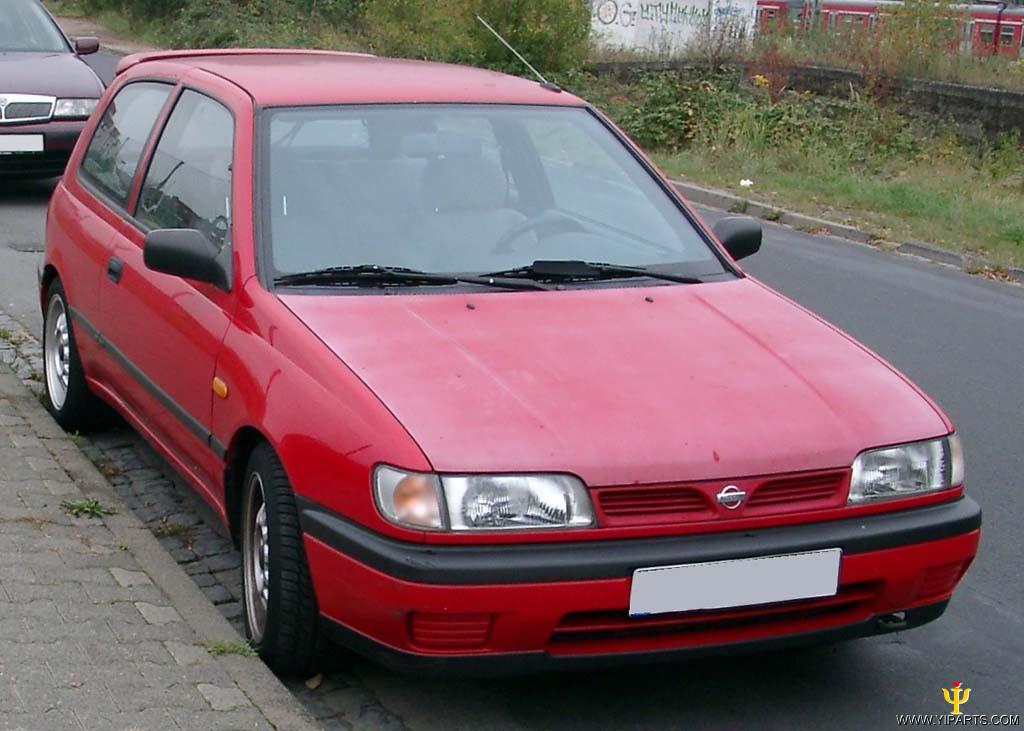 Nissan Sunny Liftback