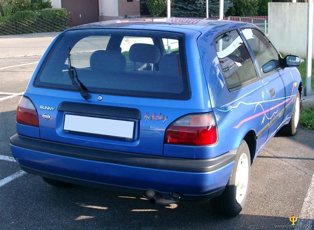 Nissan Sunny Liftback