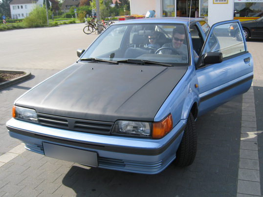 Nissan Sunny N13