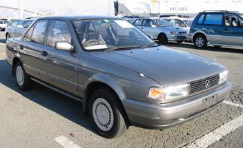 Nissan Sunny Sedan