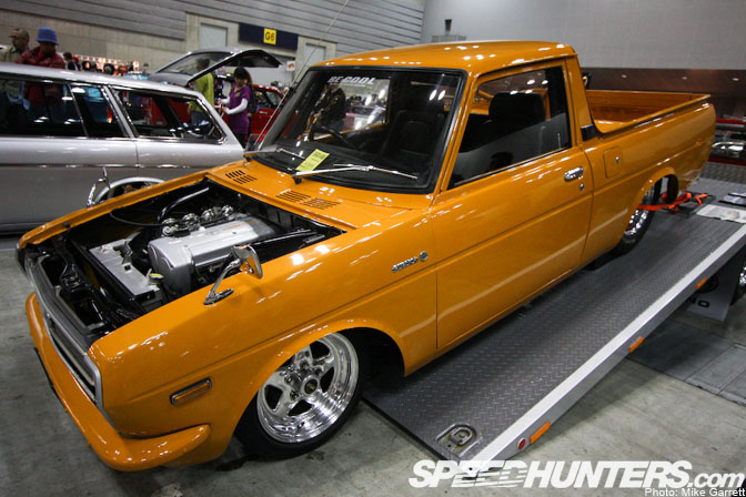 Nissan Sunny Truck