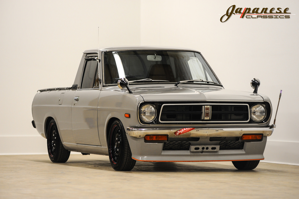 Nissan Sunny Truck