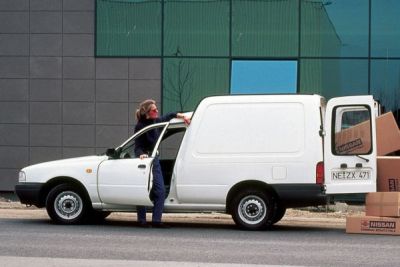 Nissan Sunny Van